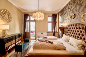 City Center High Class 3 Bedroom Apartment